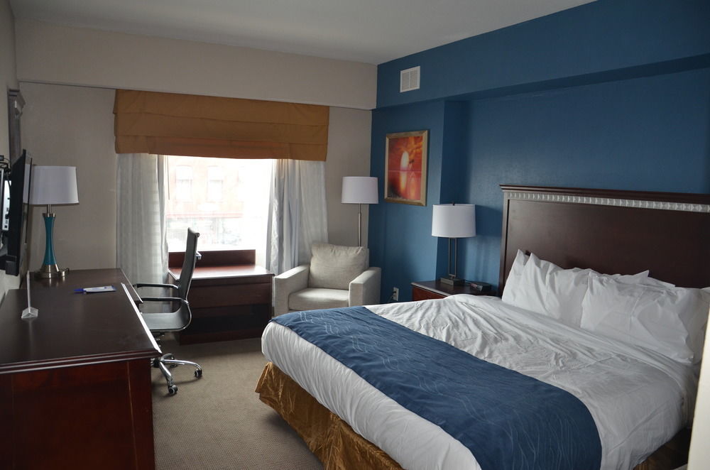 Baymont By Wyndham Delavan Near Lake Geneva Exterior photo